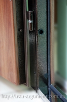 дверной короб состоящий из проф. трубы 60х40 + термомост 16мм и порог нержавейка
